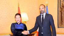 NA leader meets French PM in Paris