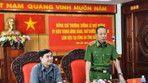 Deputy Minister Le Quy Vuong works with Dak Lak Provincial Police