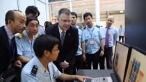 US Government grants Vietnam Customs a USD 200,000 X-ray scanner