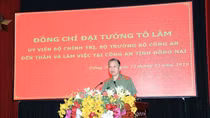 Minister To Lam works with Dong Nai Provincial Police