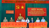 “All people protecting National security” movement reviewed in Phu Yen 