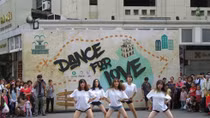 Hanoi youth shake it on the streets for love
