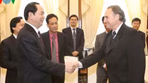 President Quang receives UNESCO official