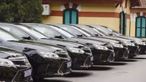 Hanoi to pay VND 9 million per month for those not using State-owned cars 