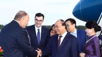 Prime Minister arrives in Russia, beginning official visit