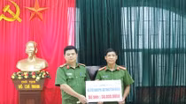 CAND Newspaper and Motorola Solutions support needy policemen