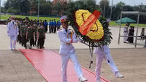 Youths of DIC pay tribute to President Ho Chi Minh 