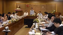 Politburo member suggests educating anti-corruption at school
