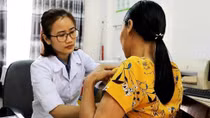 Around 11,000 Vietnamese women have breast cancer annually