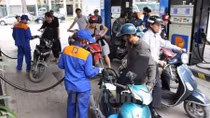 Petrol prices stable, oil prices slightly increase