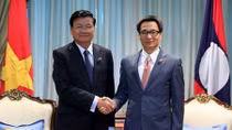 Deputy PM meets Lao official