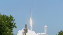 SpaceX’s Dragon Spacecraft Lifts Off for ISS Resupply Mission