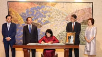 Vice President congratulates new Japanese emperor