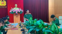 Deputy Minister Nguyen Van Son chairs meeting with local police on anti-pandemic measures 