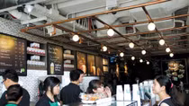 Foreign café chains facing competition from local outlets