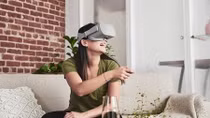 Facebook's Oculus reveals stand-alone virtual reality headset