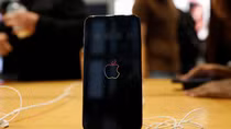 Apple finds quality problems in some iPhone X and MacBook models