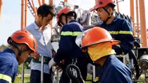 Forces join rescue drill at recreation site in Da Nang 