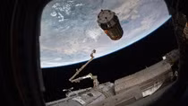 Japanese Cargo Spaceship Delivers Food, Water, Batteries to ISS