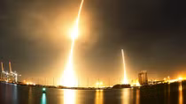 SpaceX successfully launches inmarsat-5 F4 commercial communications satelitte