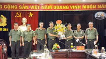 Deputy Minister Nguyen Van Son works with public security press agencies on dissemination of COVID-19 prevention and control