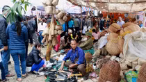 Thousands people come to Vieng Market in the hope of good luck
