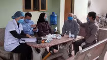 Vietnamese community in Eastern Europe joins hands in COVID-19 fight