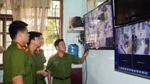 Security Camera operates effectively in Sa Dec flower village 