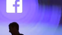 UK fines Facebook £500,000 for failing to protect users' data