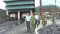 Police ensure security and order in Mong Duong Industrial Zone