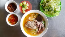 8 must-try dishes to give you a true taste of Hue