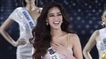 Nguyen Tran Khanh Van crowned Miss Universe Vietnam 2019