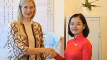 Swedish Ambassador to Vietnam empowers girls to take the lead