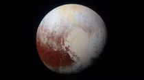 Pluto 'has slushy ocean' below surface