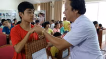 “Sympathetic hearts” music program to ease pain of disabled children 
