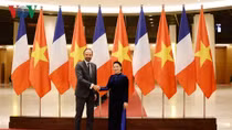 Top legislator: Vietnam treasures relations with France