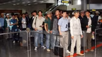 Vietnamese overseas agencies care for Vietnamese citizens