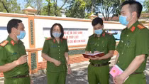 Nghe An police enhance information dissemination about election at detention center