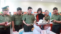 Hanoi Police promote reading movement 