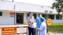 COVID-19 patient No.33 discharged from hospital in Thua Thien-Hue