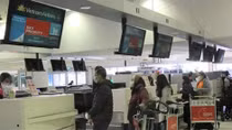 COVID-19: Over 350 Vietnamese citizens repatriated from Australia, New Zealand