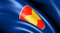 Vietnam striving to cement the central role of ASEAN in 2017