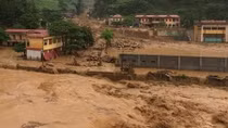 11 houses damaged and roads blocked in Yen Bai floods