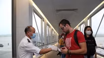 COVID-19: Ministries, localities asked to conduct effective quarantine