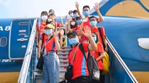 Medical teachers and students volunteer to help Binh Duong fight COVID-19