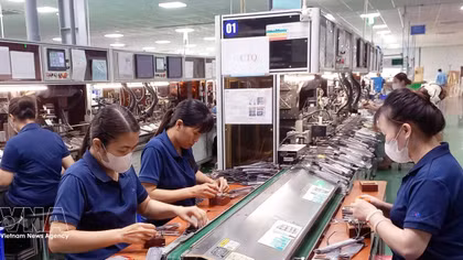 Vietnam's exports gain fresh momentum from orders and production