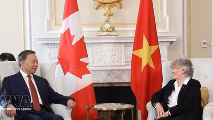 Top leader meets with Governor General of Canada