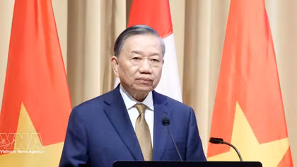 Vietnam ready to work with Canada to build substantive Strategic Partnership: Top leader