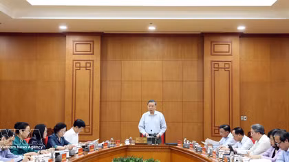 Top leader asks for sports development to build national strength