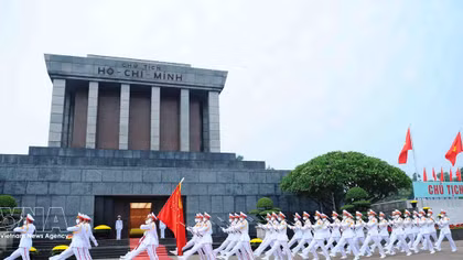 Over one million visitors visit President Ho Chi Minh Mausoleum in H1